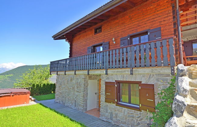Luxurious Chalet in Riddes with Hot Tub - Foto 18