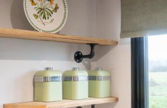 Peaceful Stylish Entire Apartment - Views, Gardens, Firepit, Balcony - Photo 13