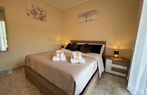 L' Antico Scoglio Appartamenti comfort Nocera Terinese Scalo - 4,7 e 11 Ospiti - Navetta Aeroporto-Stazione & Multi-Destinazioni - Piscina - Spiaggia a 300mt - Giardino e Zona pranzo all'aperto - WiFi & SmartTV - Aria Condizionata - Foto 31