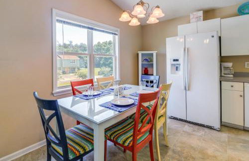 Charming Emerald Isle Escape Less Than 1 Mi to Beach! - Foto 8