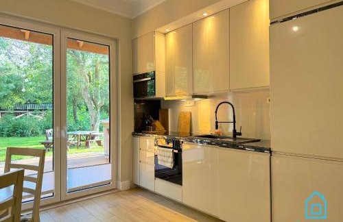 NaWypasie Apartment with Sauna Beautiful Garden SUP Board and Just 30 Minutes from Gdańsk and Gdynia - Foto 13