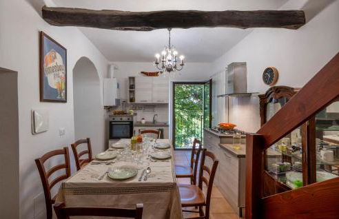 Lovely Apartment In Caramanico Terme - Photo 4