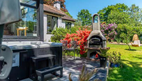 Acorn Lodge Luxury Retreat In a Stunning Oasis With Hot Tub - Pass the Keys - Foto 2, Garden