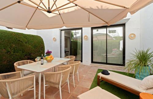 Guadalvillas Holiday Townhouse in San Pedro de Alcantára - Photo 2