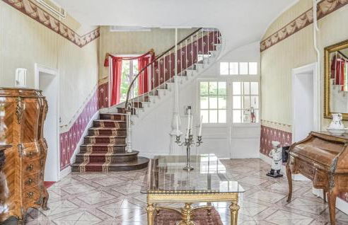 Awesome Home In Ardentes - Foto 18