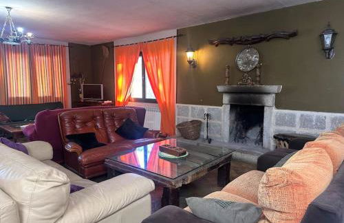 Casa para fiestas 16 personas, barbacoa y terraza - Photo 80