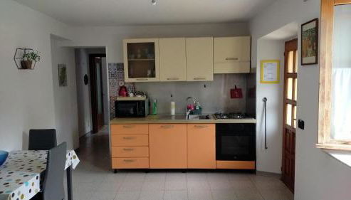 La casa nel bosco, ma a 2 passi dal centro - Foto 4