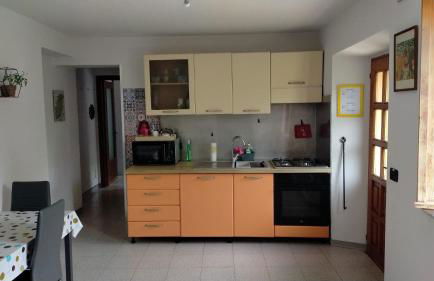 La casa nel bosco, ma a 2 passi dal centro - Foto 4