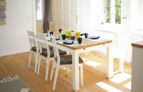 Ferienwohnung Hufelandstern bis 7 Personen - mit E-Ladesäule! - Foto 2