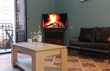 Plaça de l'Almudí, where else! - Foto 9