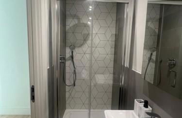 London Luxury Heathrow AIRPORTApartments Terminal at 12345 PARKING ON SITE - Foto 17