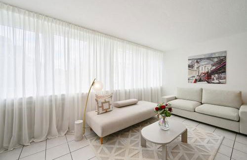 Beautiful Spacious 5 Room Apt in City Center that Sleeps 10 - Foto 5