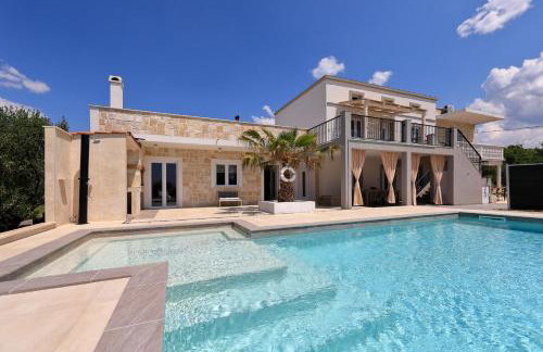 Villa Angelina - Foto 1