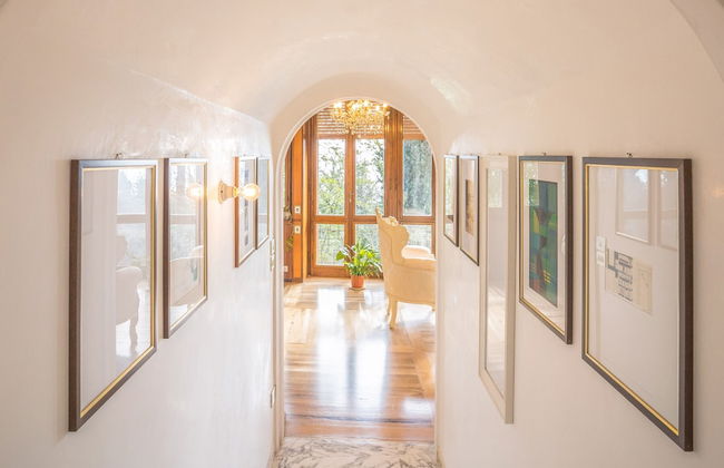 Majestic Villa in Hills of Florence with Gardens Gym Jacuzzi and Sauna - Foto 13