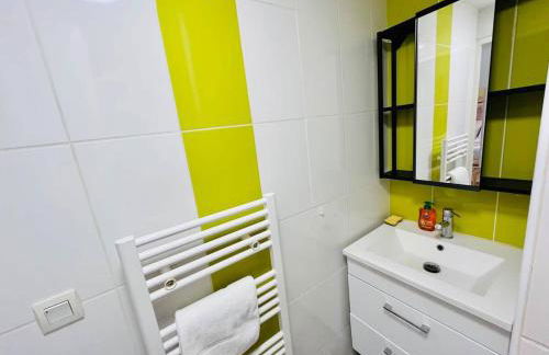 Appartement Vue Port, Joli T2, LR130 - Foto 44