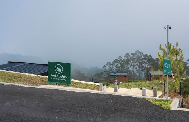 Bobocabin Signature Kawah Ciwidey Bandung - Photo 44