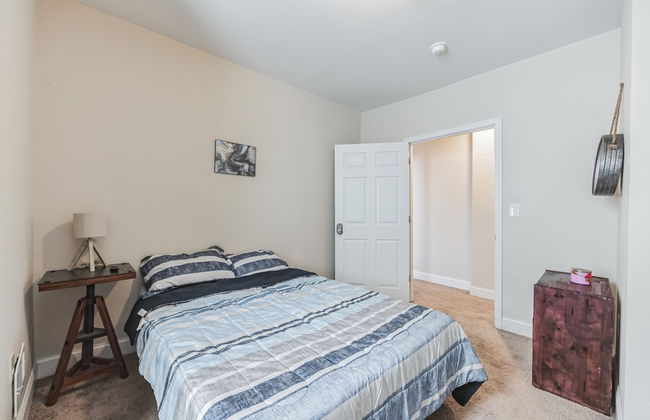 Elegant 5br Townhome In Prime Location 5 Bedroom Townhouse by RedAwning - Foto 9