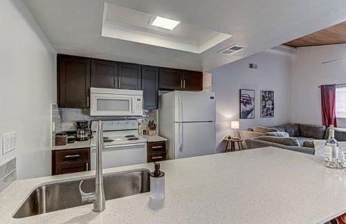 4 BDRM with POOL Prime Location on Lamar Mins to DT - Foto 33