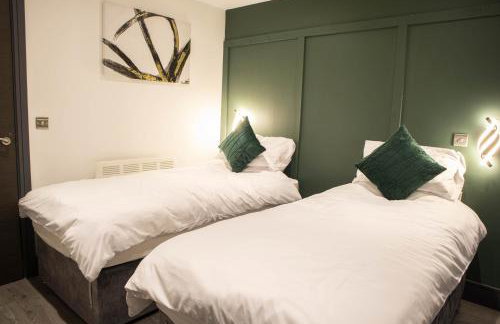 Central Bradford 1 Bed With Super King Bed Workspace WiFi & Netflix - Foto 10