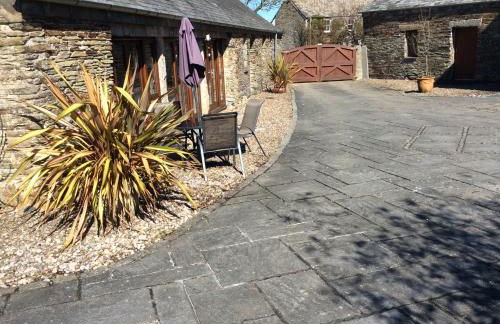 Re-imagined Stone Barns in the Country Near the Coast - Foto 7