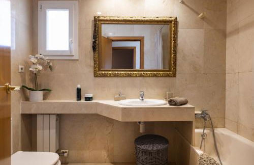 Villa Beach Barcelona - Photo 68