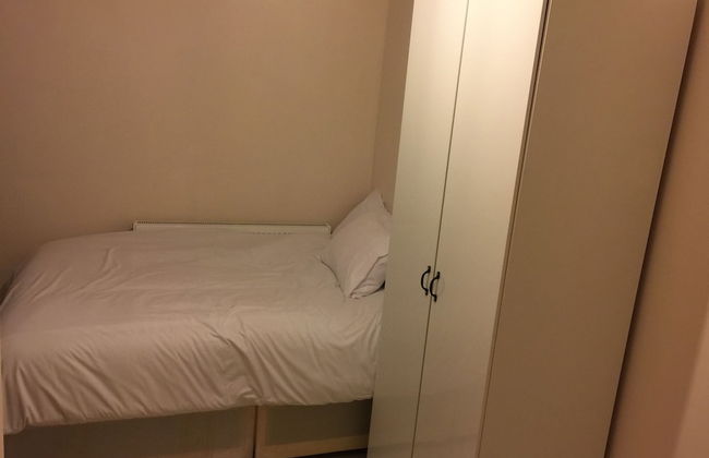 Bourne Court - Photo 7