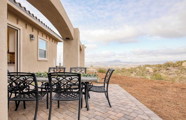 Malbec by Avantstay Incredible Estate w/ Panoramic Views & Bocce Ball Court! - Photo 44