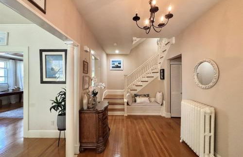 Big New England Family Home; walk to beach, shops - Foto 22