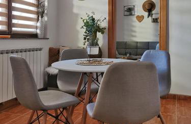 Studio Central Square - Photo 1