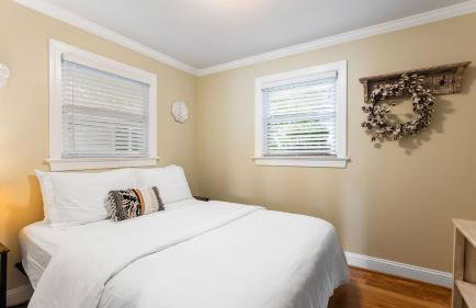 Dock Hot Tub Kayaks on Lake Norman Lakeside Gem by AvantStay - Foto 18