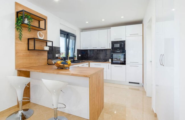 Marijana - Modern With Pool - H - Foto 7