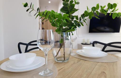 MoreLove II - Photo 6