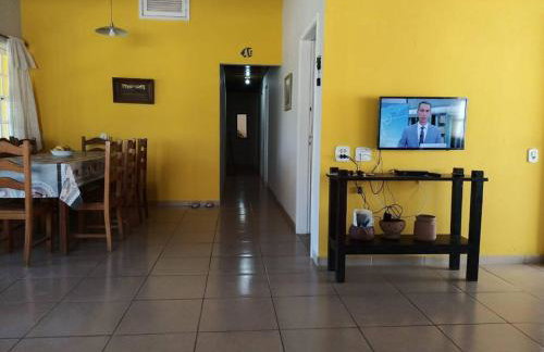 Casa 4 quartos, 2 suítes, piscina e acessibilidade - Frente para a lagoa - Foto 37