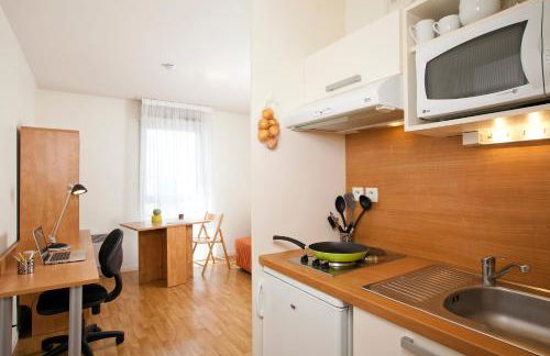 Séjours & Affaires Rennes Longs Champs - Foto 14