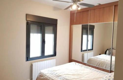 Chalet independiente en zona residencial rural con piscina privada - Foto 10