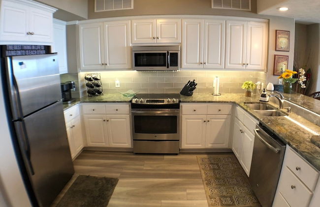 Astonishing Beacfront Condo with 360 sqft Balcony Facing the Ocean - Unit 0302 by RedAwning - Foto 6