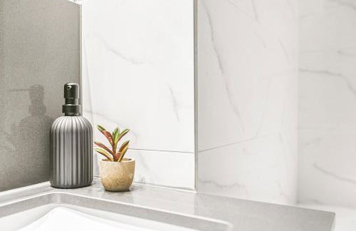 Chic Manhattan Studio Retreat - Foto 28