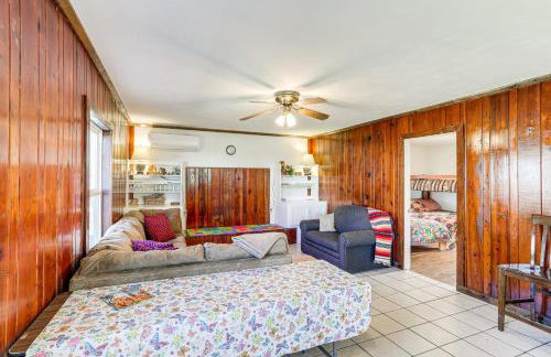 Arkansas Cabin with Deck Less Than 1 Mi to Norfork Lake - Foto 5