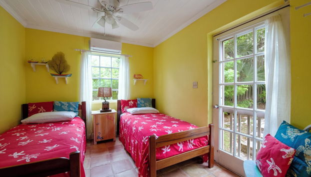 Sunset Splendor: Historic Beach House With Pool - Foto 4, Habitación