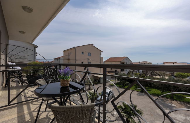 Double bed Room With Private Bathroom and Balcony - Foto 9