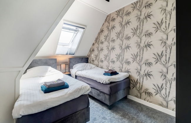 Stylish Farmhouse With Spa Tub - Foto 10