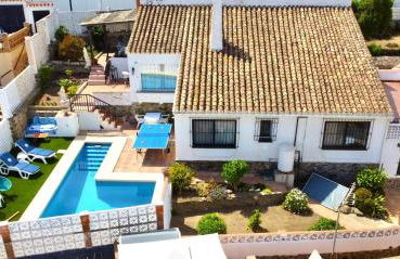 Evans Realty AL Villa & Piscina & Garaje & Playa - Photo 2