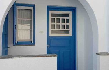 Cozy Studio in Beautiful Apollonas Beach Naxos - Photo 2