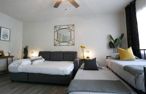 Renovated Modern Industrial Suite 2 BR Condo - Foto 6