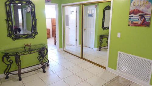 Perfecto Mundo 3, Orlando Area 5BR-2BA-Outdoor Pool-Jacuzzi-Billiard - Photo 2