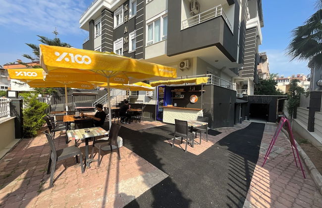 Khan's Hotel - Foto 19