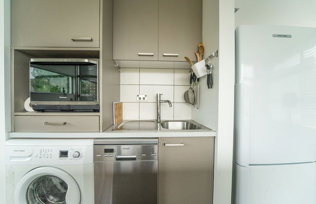 The Hutch - Top Spot - Photo 7