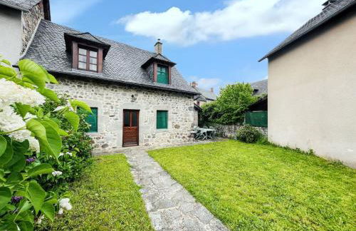 Maison cosy à Lanobre + Jardin - Photo 2