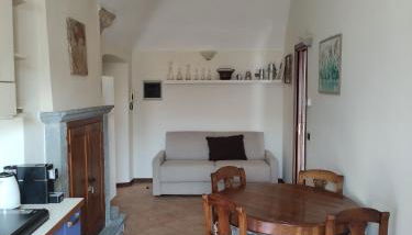 Dimora Fenni - Appartamento elegante nel cuore di Monte Isola con Wi-Fi e aria condizionata - Foto 3