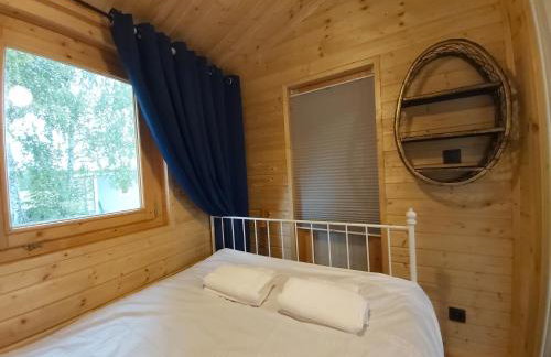 Drewniany Zakątek z sauną i jacuzzi - Foto 20